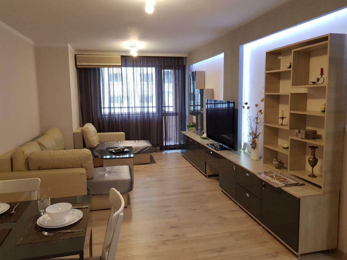 Хепи Апартмънтс Plovdiv Buitenkant foto