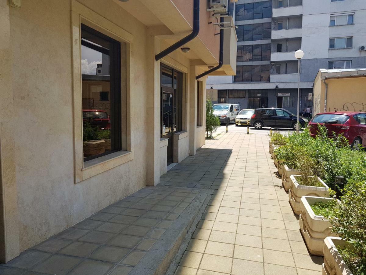 Хепи Апартмънтс Plovdiv Buitenkant foto