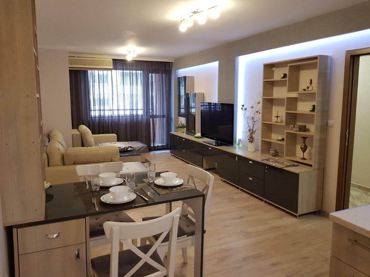 Хепи Апартмънтс Plovdiv Buitenkant foto