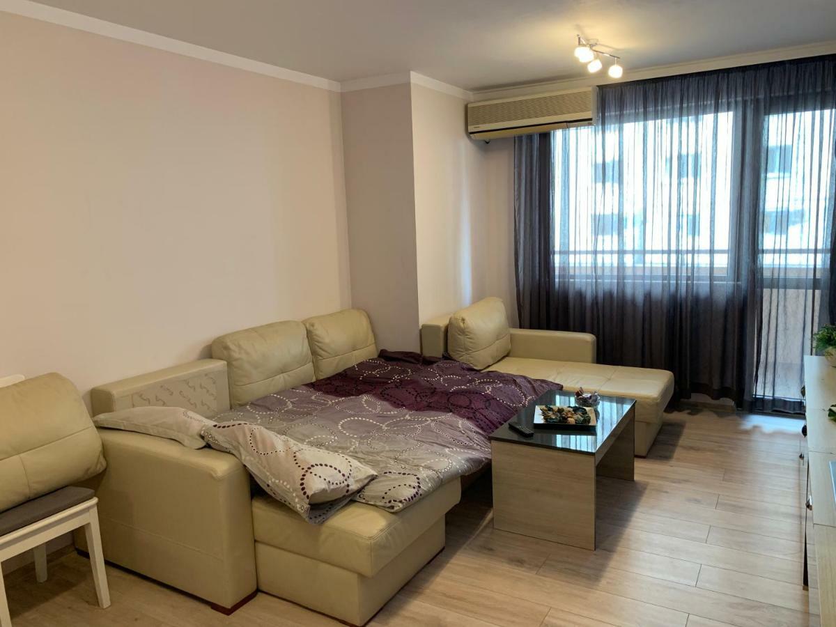 Хепи Апартмънтс Plovdiv Buitenkant foto